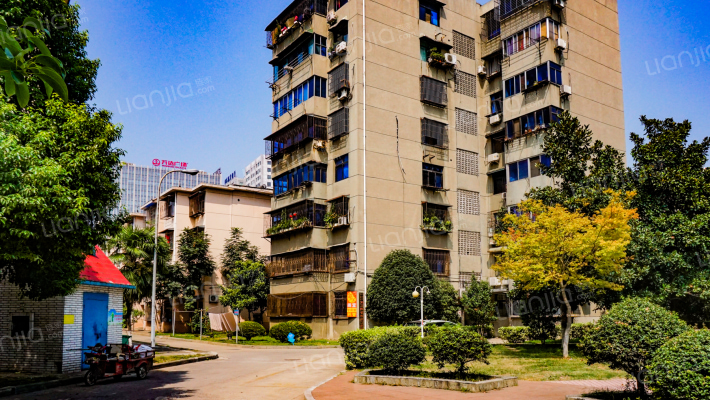 中铁十一局七里河小区外景图