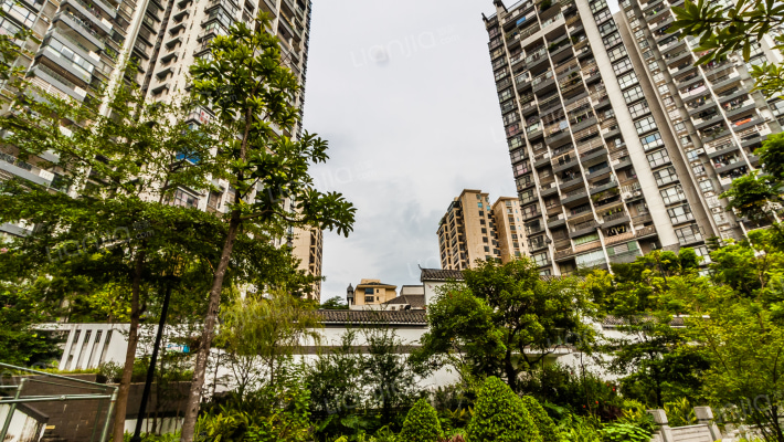 信地伴云居外景图