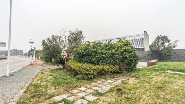 柳汀山庄外景图