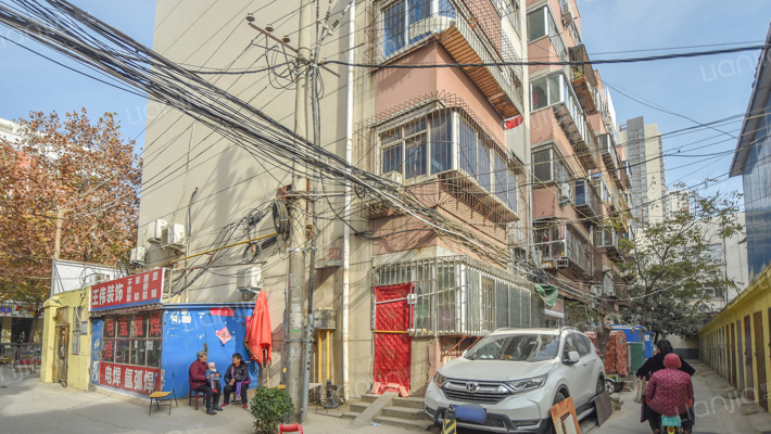 生产路4号院外景图