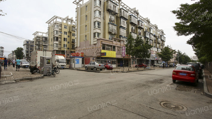 金莲怡园外景图