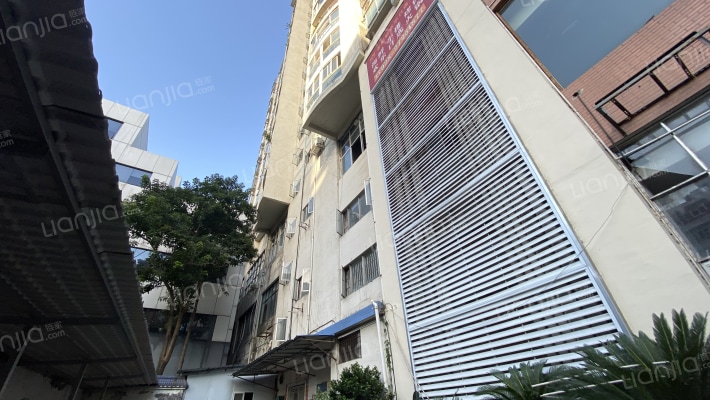 交警队电梯公寓外景图