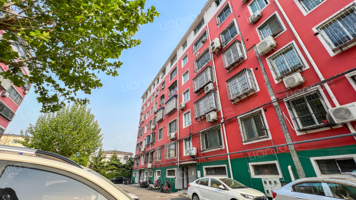 执法局宿舍外景图