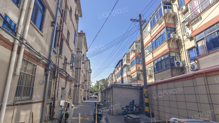 剪金新村外景图