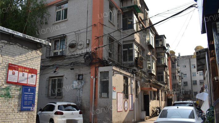 中铁六局铁建段南楼外景图