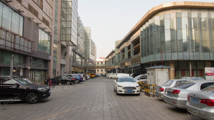 美域商业广场外景图