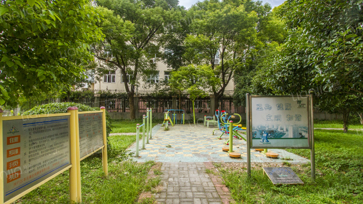 黎安四村外景图