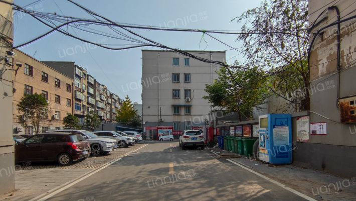 省四建家属院外景图