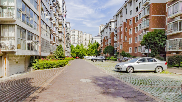 绿都小区外景图