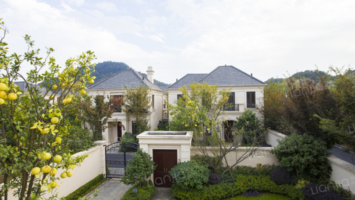 青山湖玫瑰园外景图