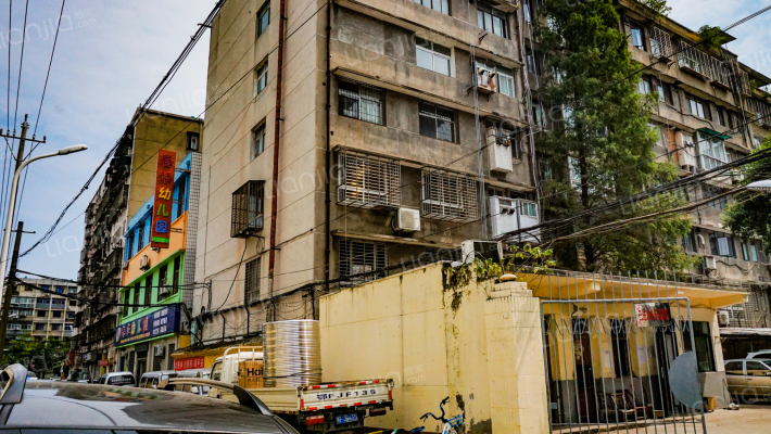 春园小区外景图