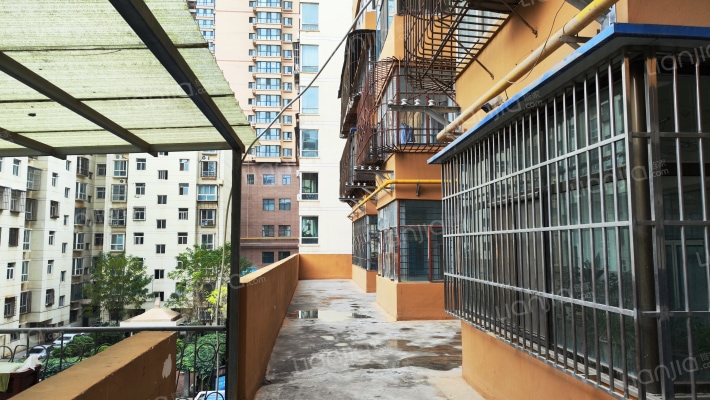 西固区蔬菜公司家属院外景图