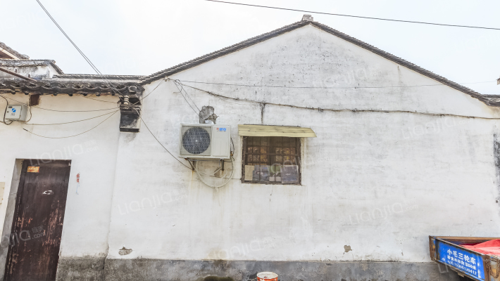 西小弄散盘外景图