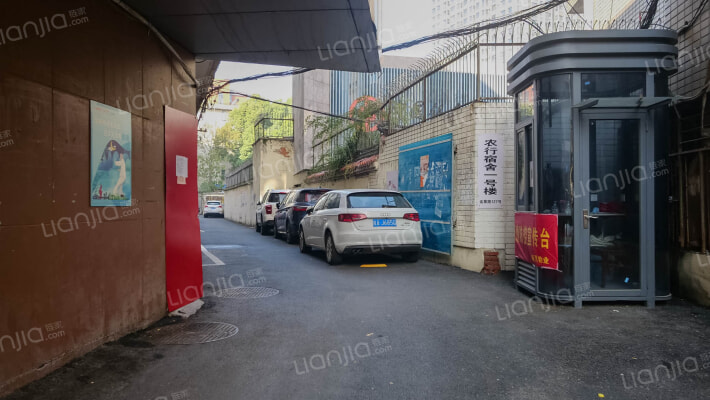 农行宿舍外景图