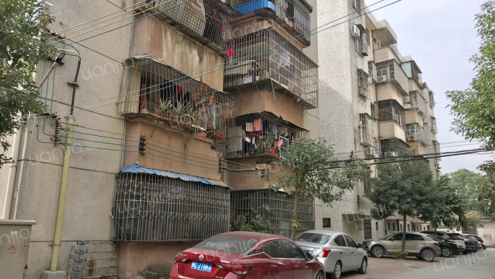 南山新村外景图