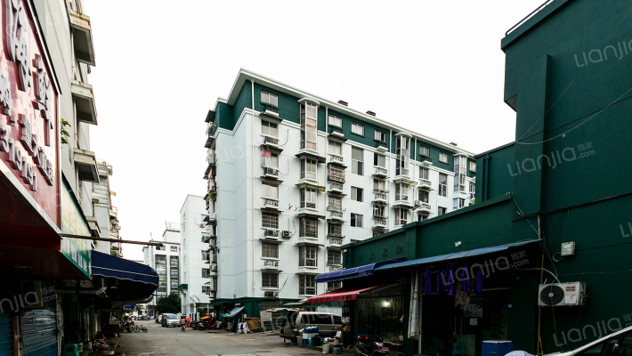 白马山公寓外景图