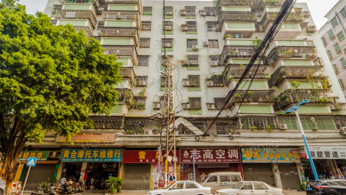 黄合村大楼外景图