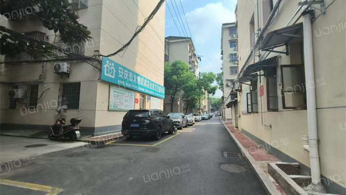 花亭西村外景图