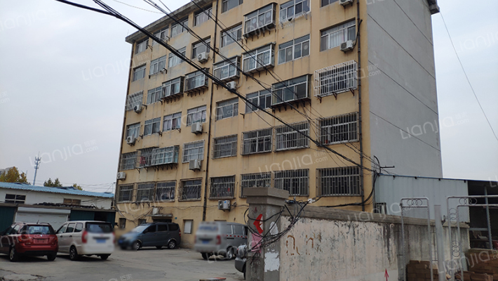 县医院家属楼外景图