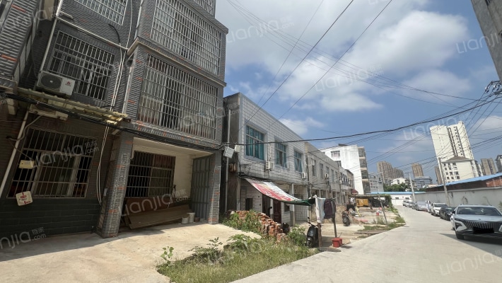 三台河一组外景图