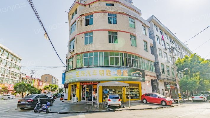 水晶公寓外景图