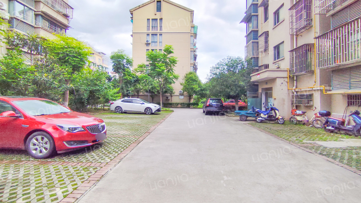 工人路61号外景图