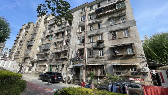 公园东路外景图