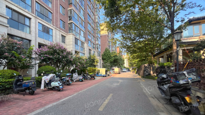 融科满堂院外景图