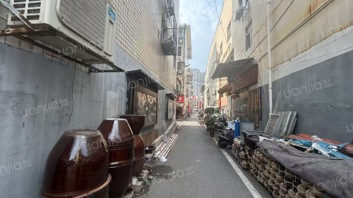 高桥家电城外景图