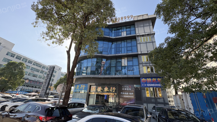 曼哈顿行政公馆外景图