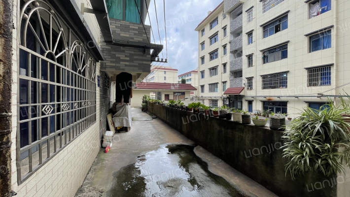 花阁路5号外景图