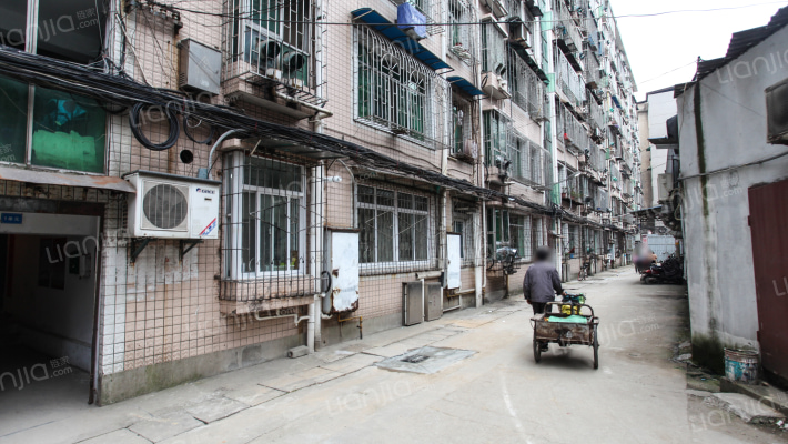 庙鹅岭二巷79号外景图