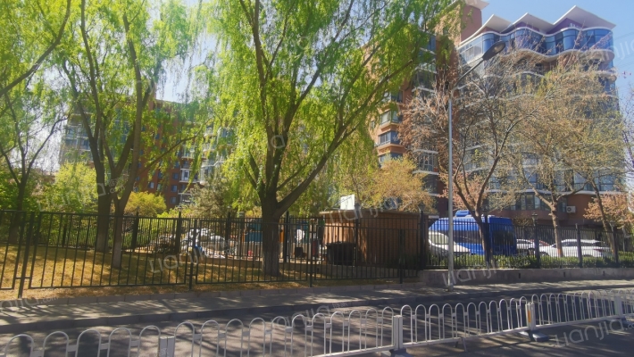 水岸名居外景图