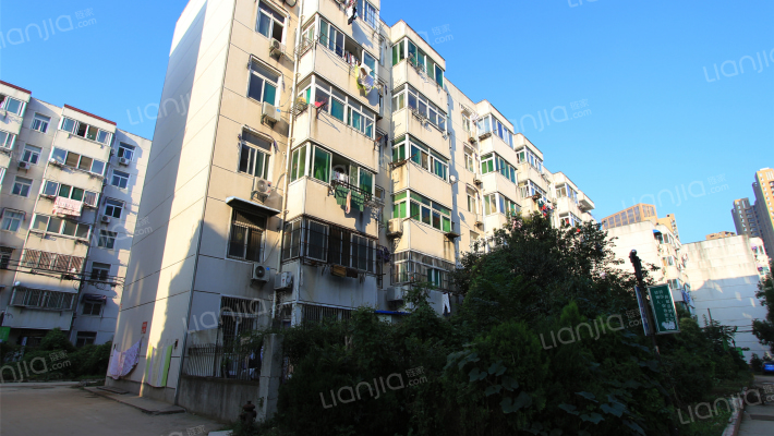 安徽水电学院教师公寓外景图