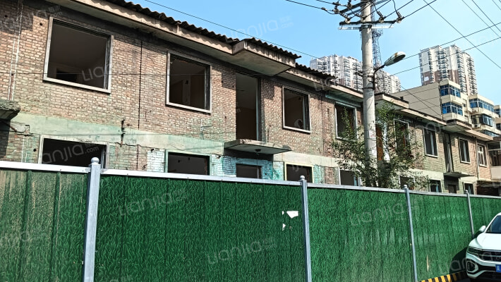 中兴实业宿舍外景图