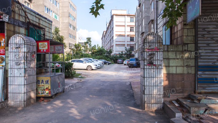 花园小区外景图