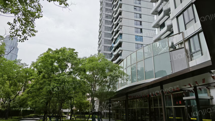 博译上坤云峯外景图