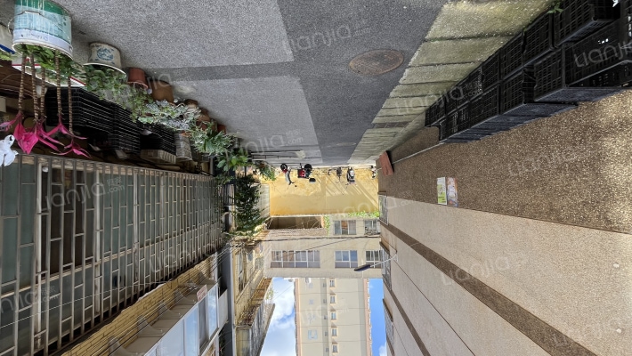 龙泉路568号外景图