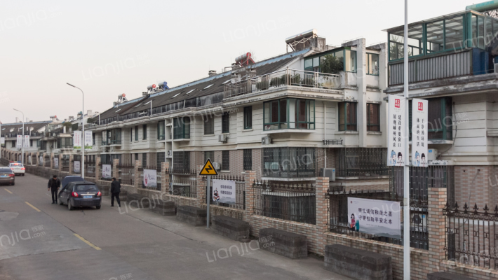 万家花苑外景图