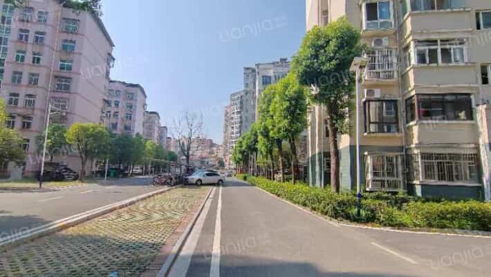 西湖华庭外景图