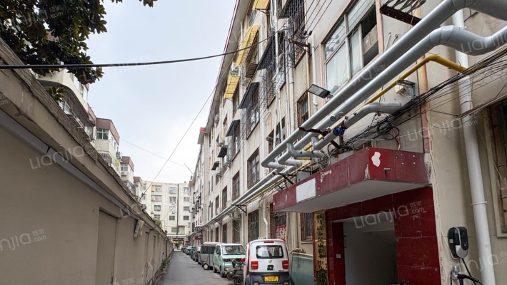 粮建家属院外景图