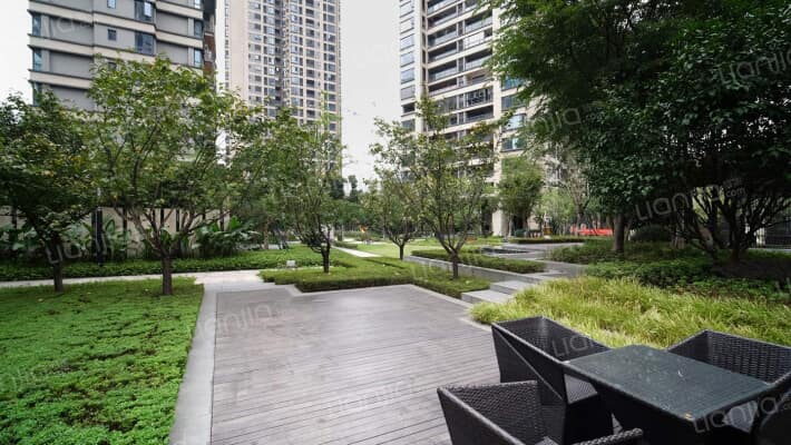 翠湖天地外景图