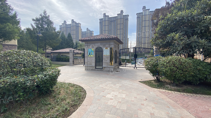 清华大溪地六号院外景图