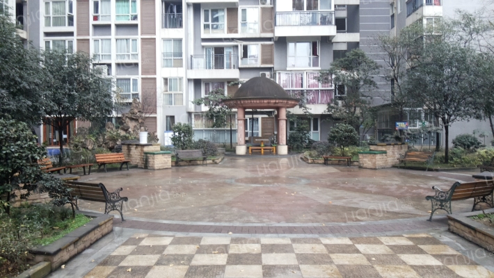 漫岭云天外景图