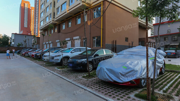 太原汽车制造厂职工住宅楼外景图