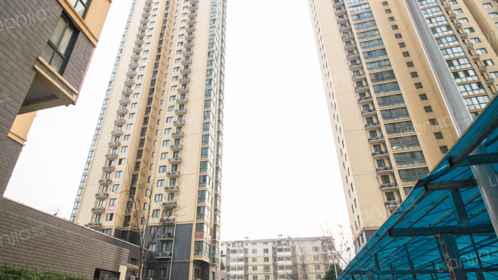 万千世纪城外景图