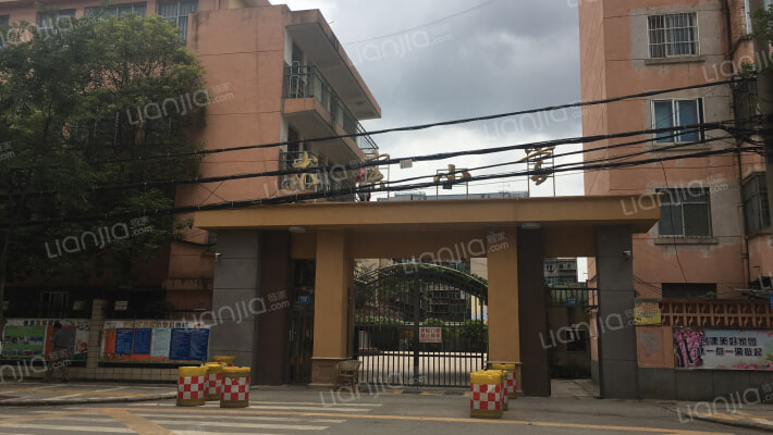 华昌路79号外景图