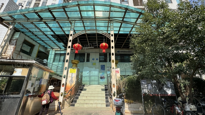 中环大厦外景图