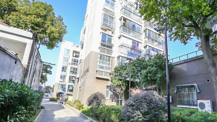 河滨花园外景图