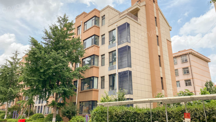 凤凰香格里拉外景图